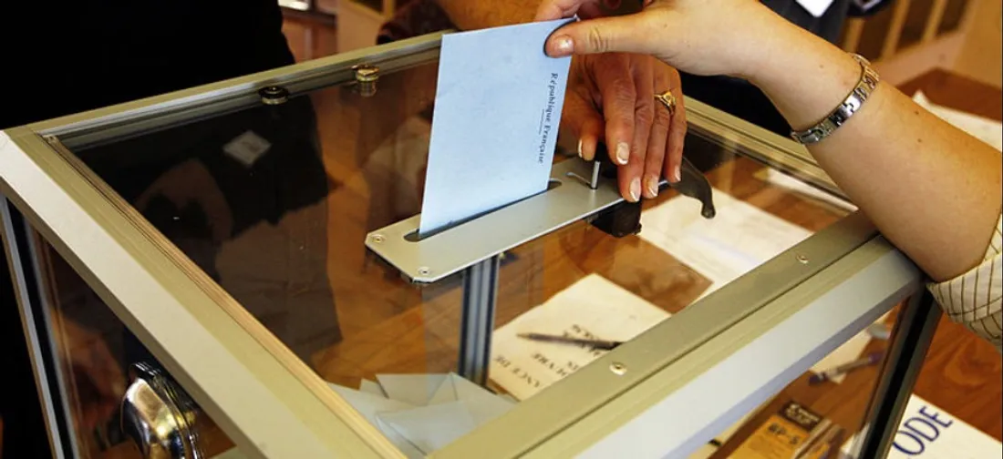 Les mairies s'organisent pour mener à bien ces élections législatives