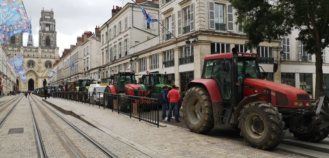 Une manifestation d'agriculteurs dans le Loiret, à Orléans.
