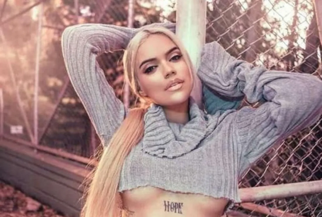 Karol G Et Son Mari Karol G déclare officiellement son amour à Anuel AA sur Instagram (Photos)