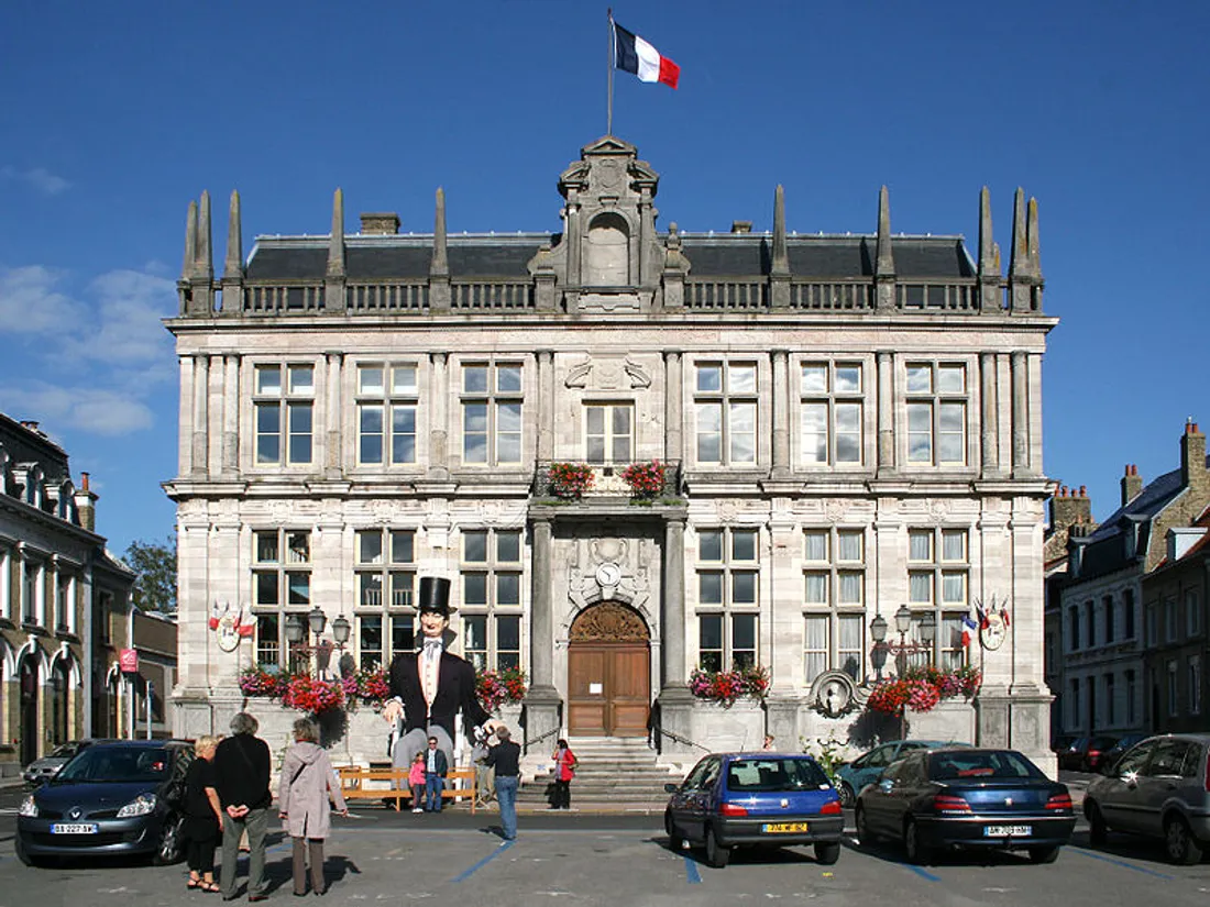 HOTEL DE VILLE BERGUES.jpg (149 KB)