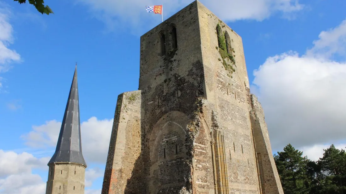 abbaye bergues.jpg (125 KB)