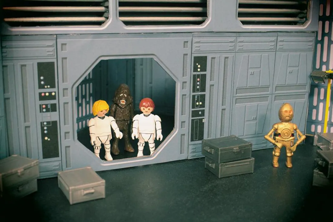 star-wars-playmobil-diorama-dominique-bethune-alizobil-4.jpg (78 KB)