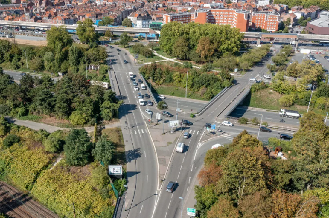 METROPOLYS