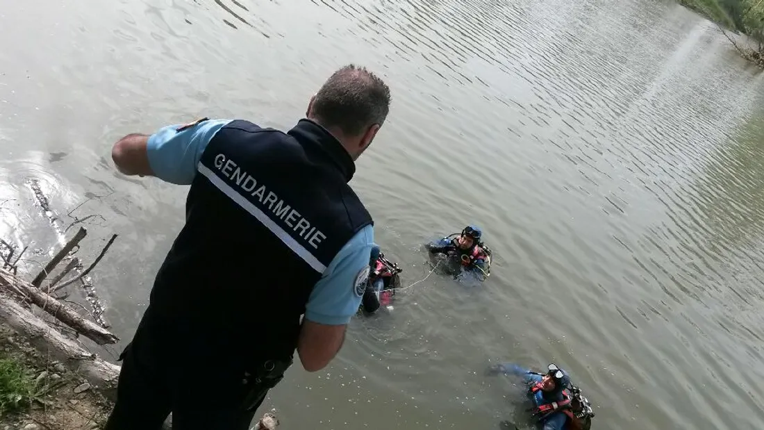Recherche aquatique gendarmerie