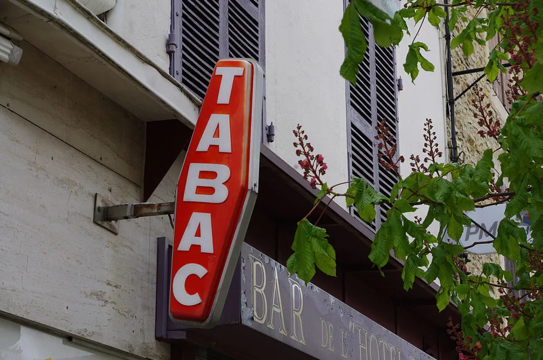 Un bureau de tabac