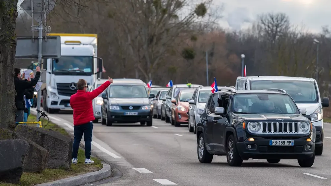 [ SOCIETE ] Le "convoi de la liberté" bloqué à Lille