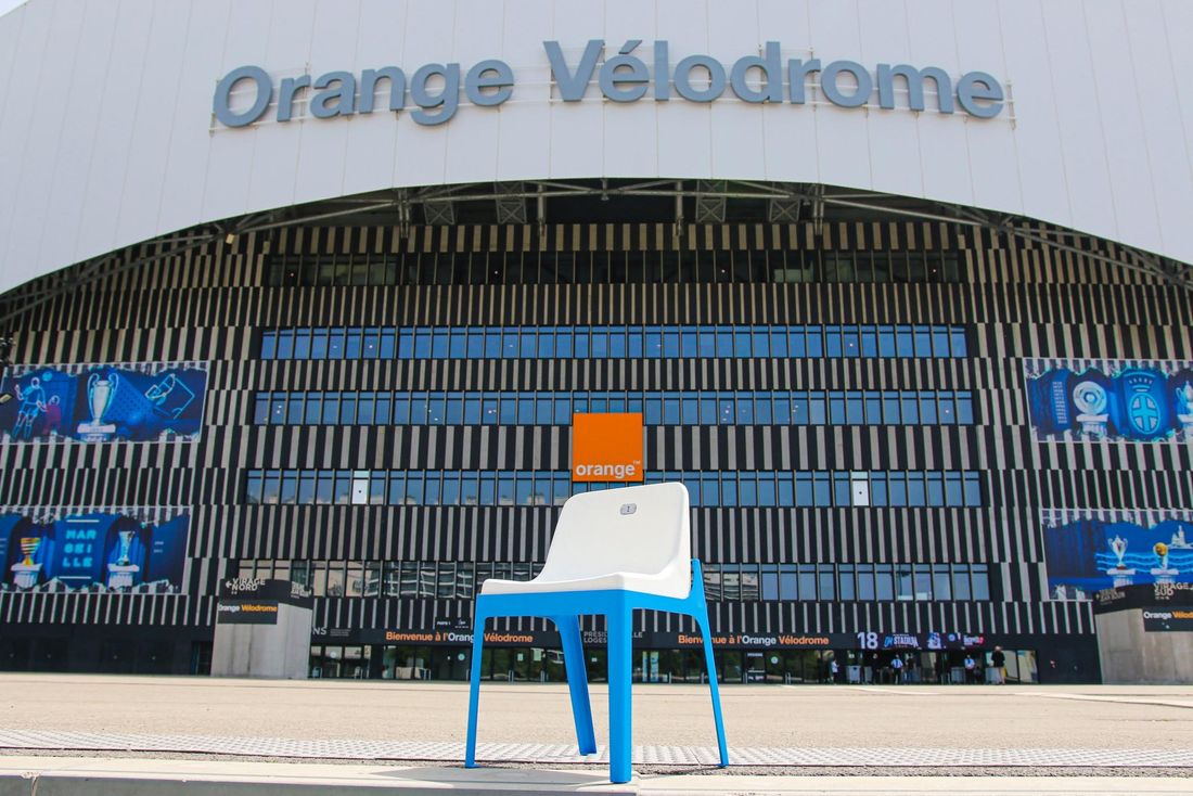[ SPORT ]:  Des sièges recyclés du stade Vélodrome en vente