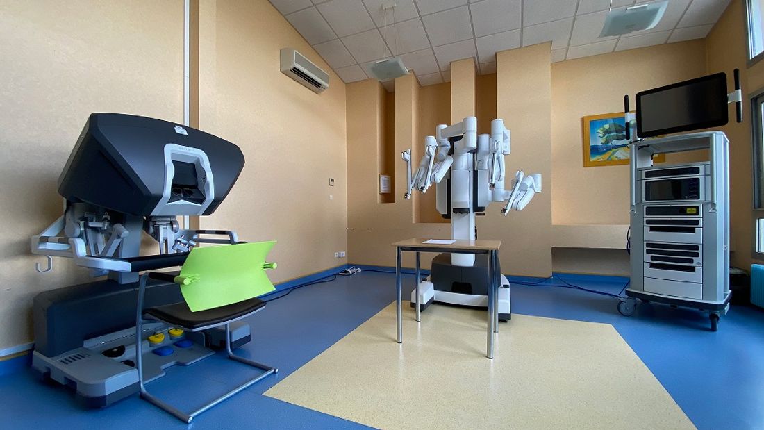 Le robot « da Vinci X » a été installé à la clinique Bénigne Joly de Talant