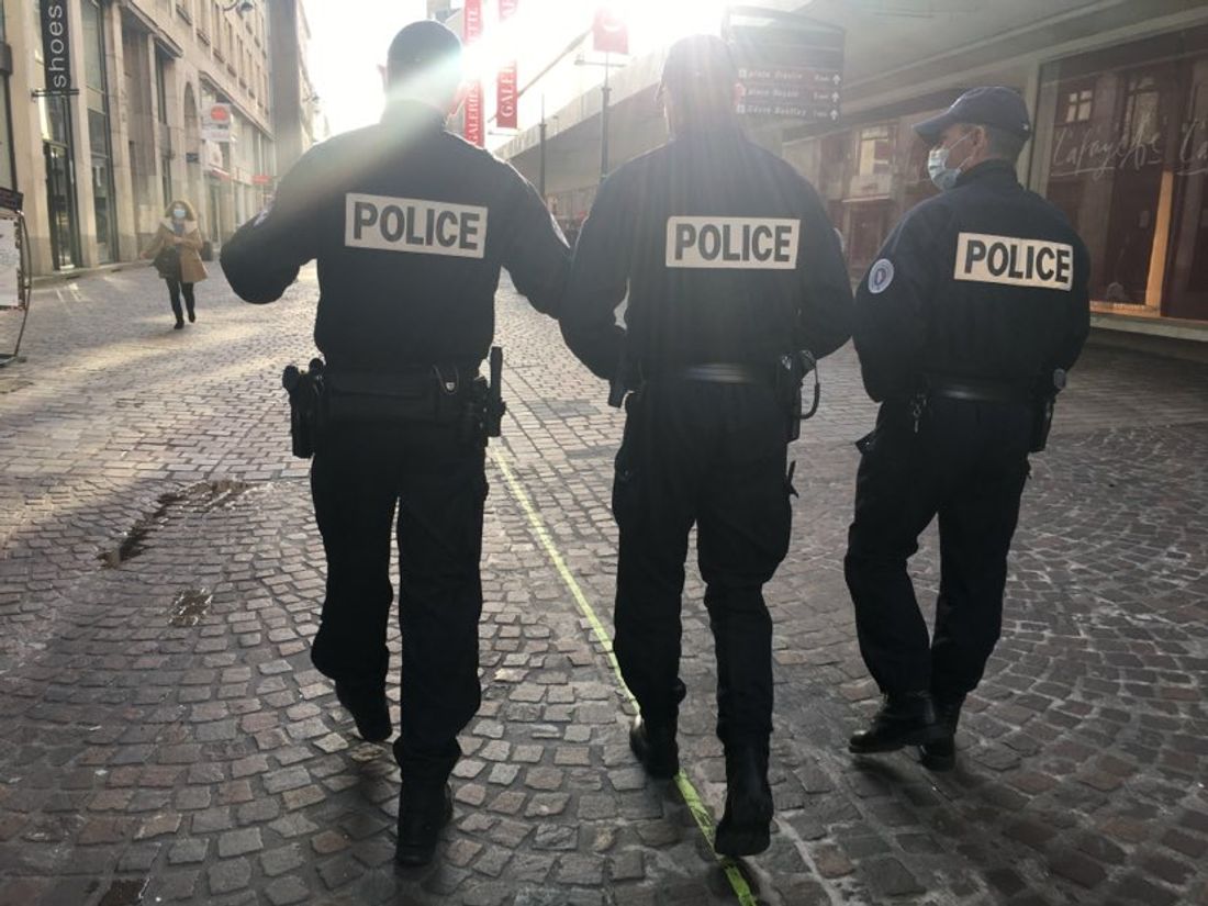 Des policiers à Nantes