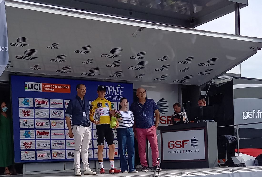 Le Belge de 18 ans remporte le Trophée Centre Mobihan.