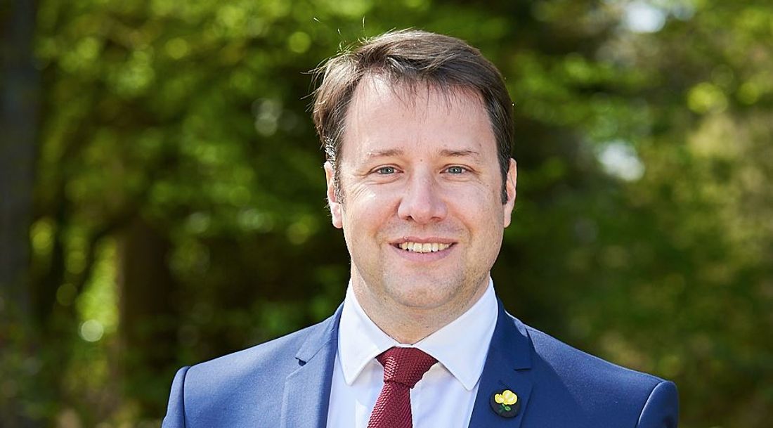 Loig chesnais girard