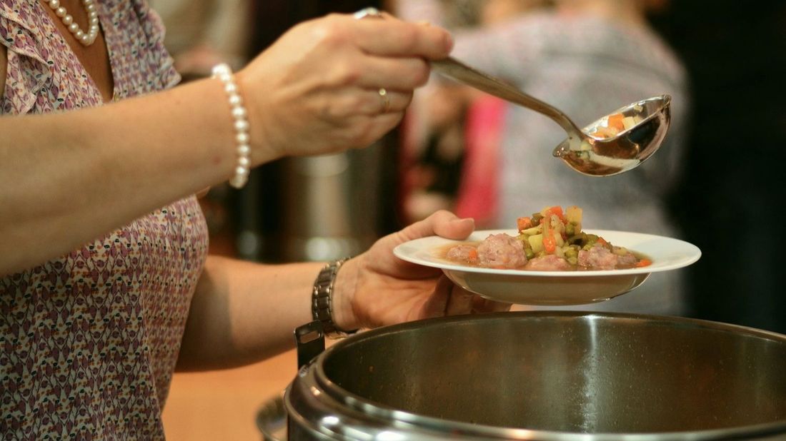 La part de pot-au-feu coûtera entre 5 et 9 euros.