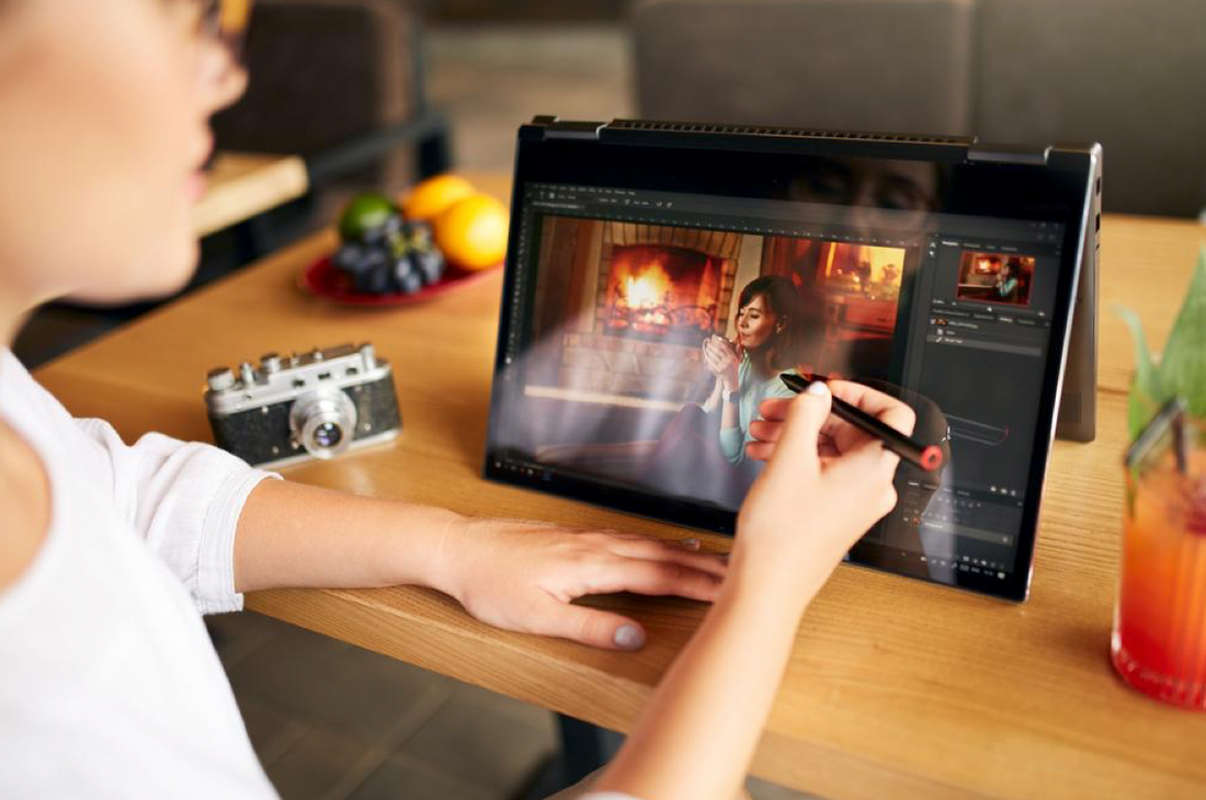 Comment flouter le fond d’une photo avec les réglages spéciaux de l’appareil et un éditeur graphique