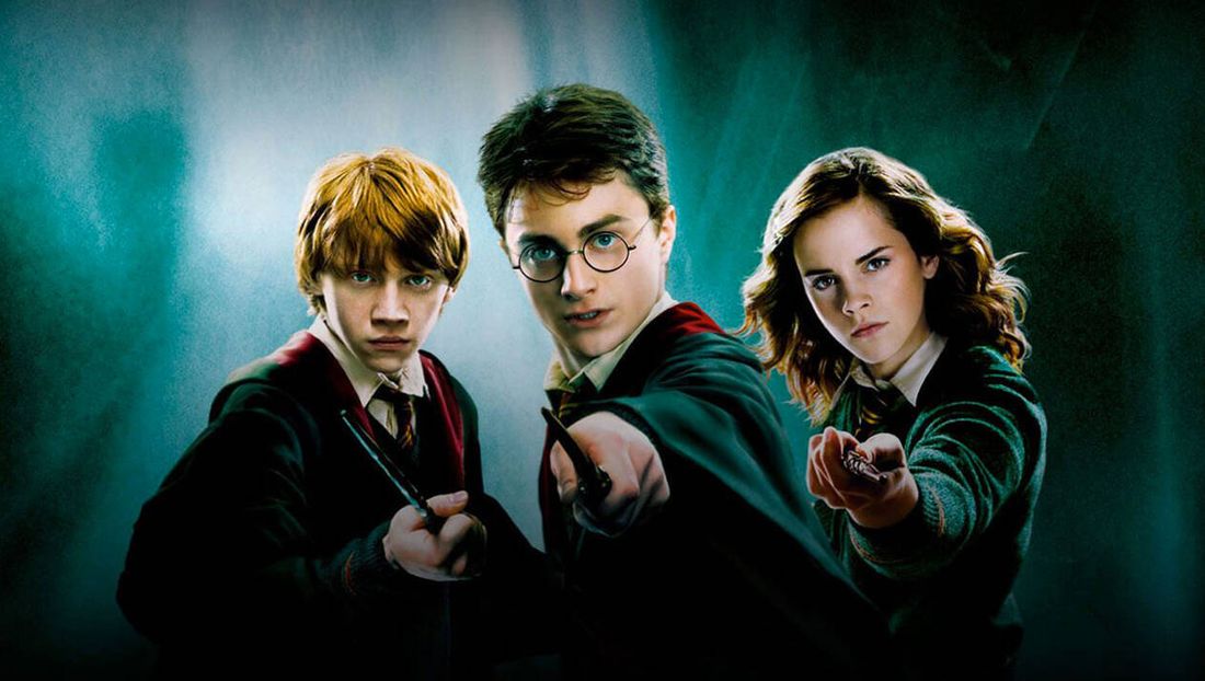 Les trois personnages principaux de la saga Harry Potter connaissent très bien la Forêt Interdite