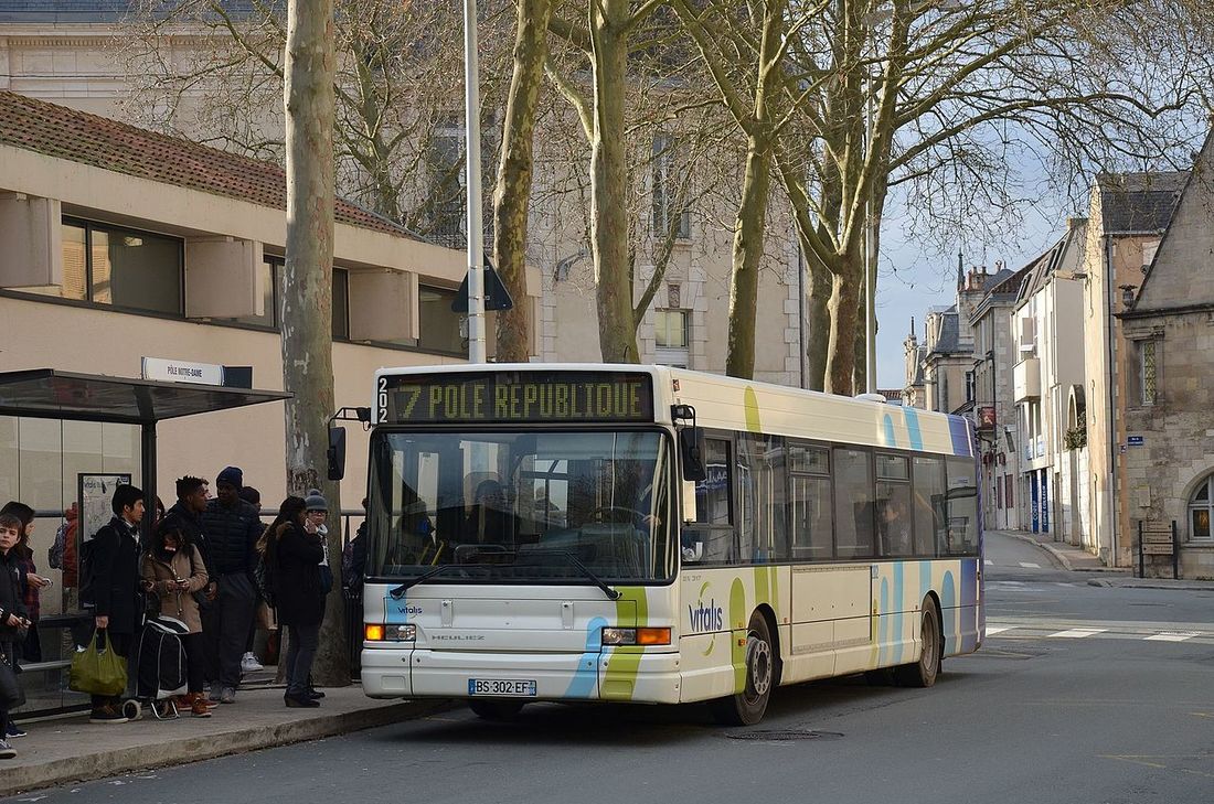 Un bus du réseau Vitalis à Poitiers.