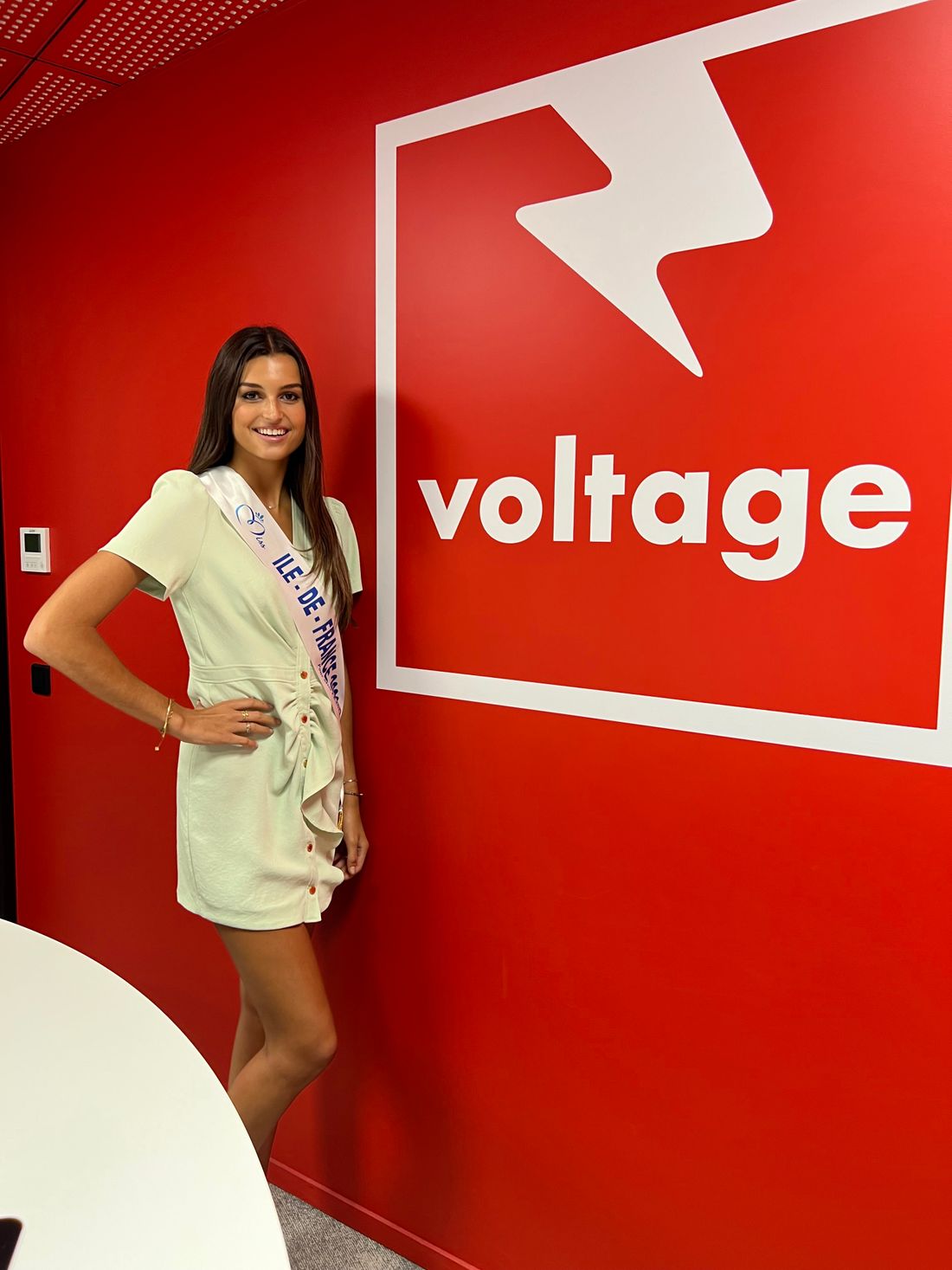 Âgée de 18 ans, Adèle Bonnamour représentera la région au concours Miss France.