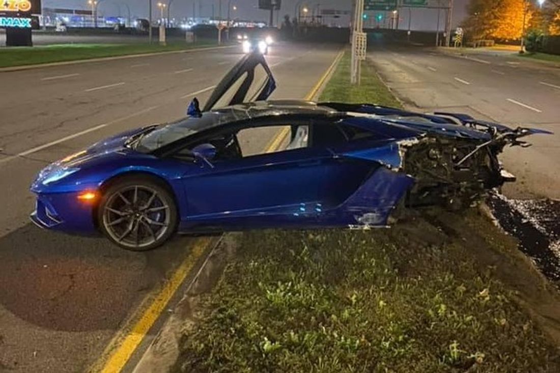 La Lamborghini accidentée est estimée à 400 000 dollars.