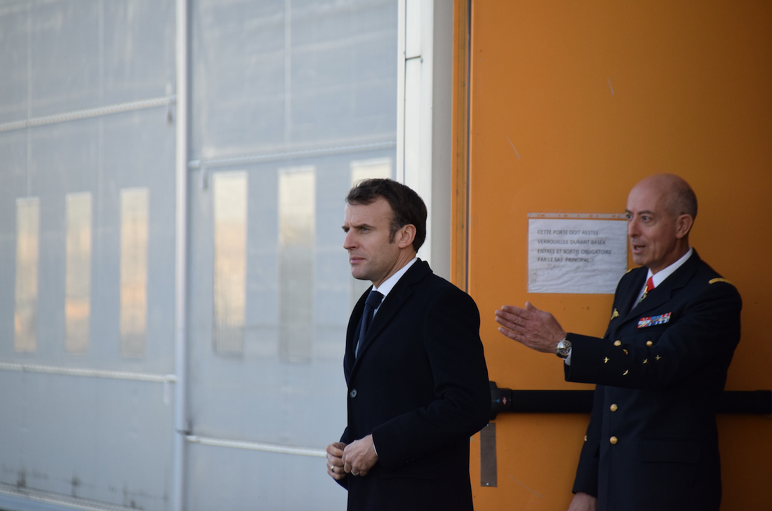 Emmanuel Macron lors d'un déplacement dans le Loiret en janvier 2020.