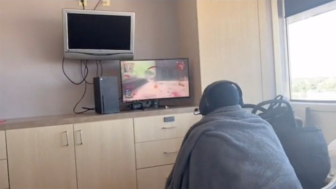 Il ramène sa Xbox à l'hôpital pour jouer pendant l'accouchement de sa femme (vidéo)