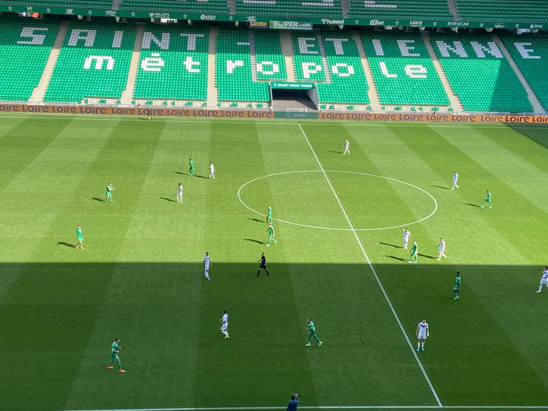 Les Verts l'emportent 2-0 contre Bordeaux.