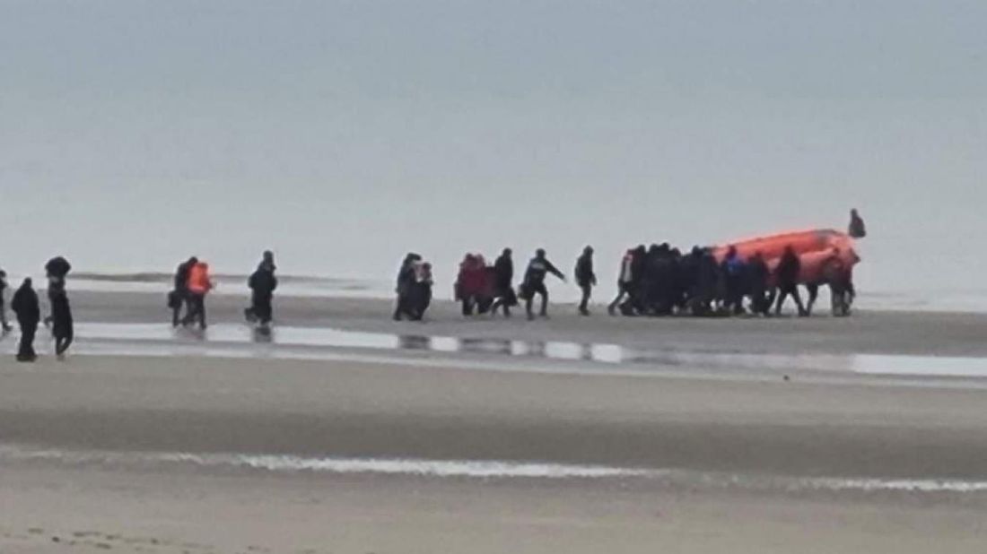 migrants digue