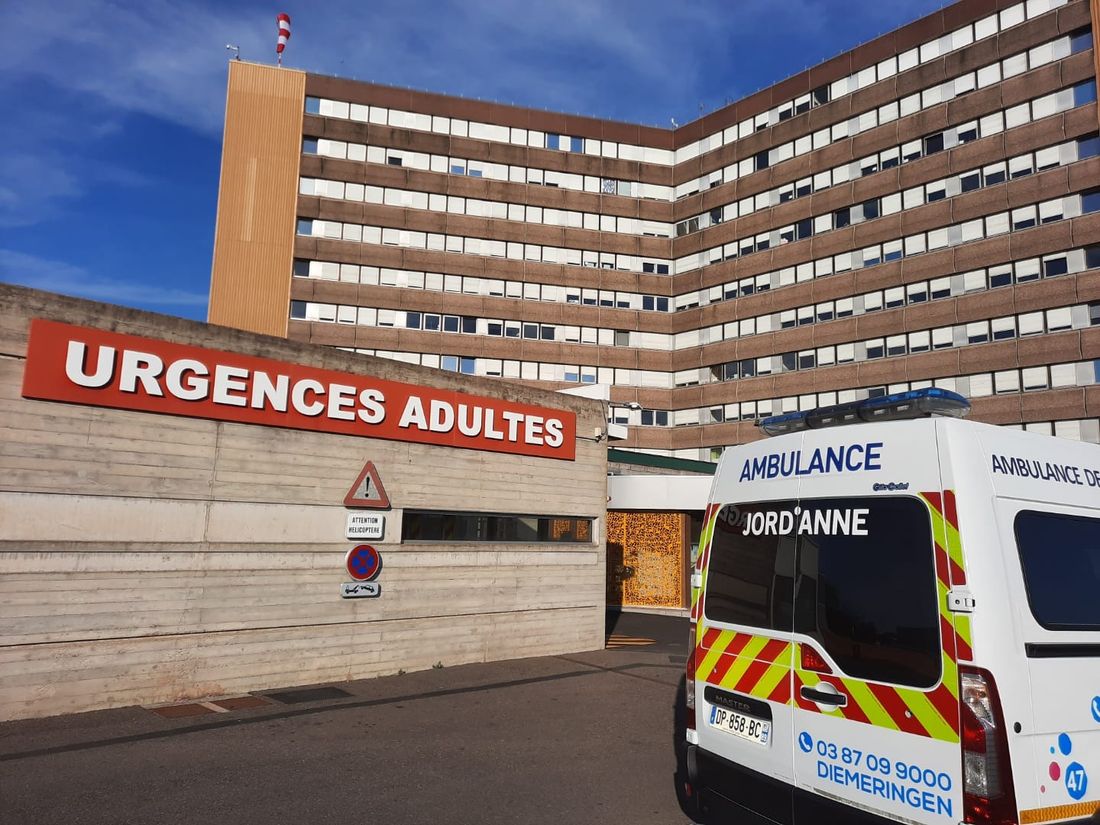 Un patient est décédé aux Hôpitaux Universitaires de Strasbourg après avoir attendu 20h 