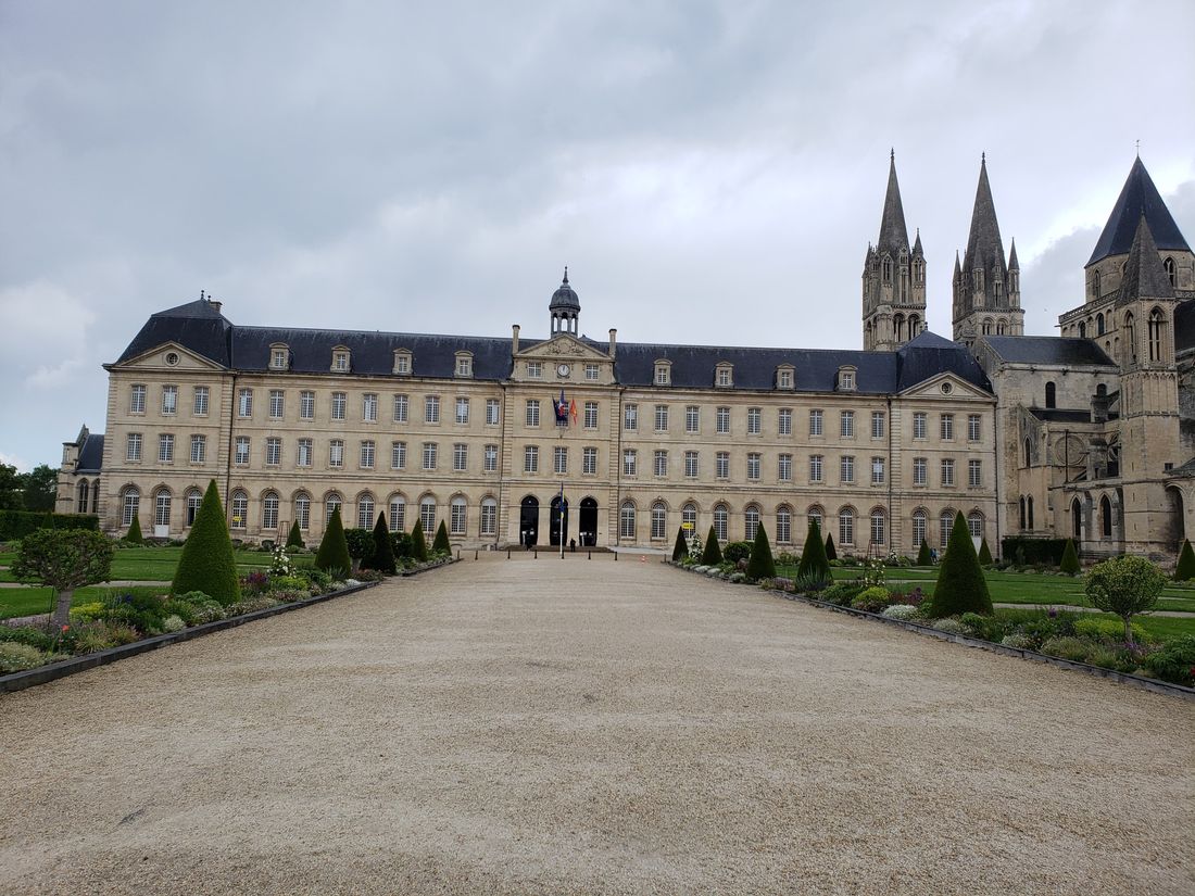Hotel de ville Caen
