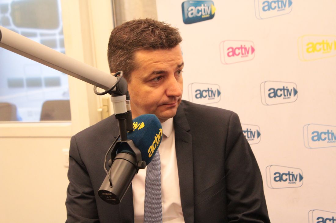 ACTIV RADIO