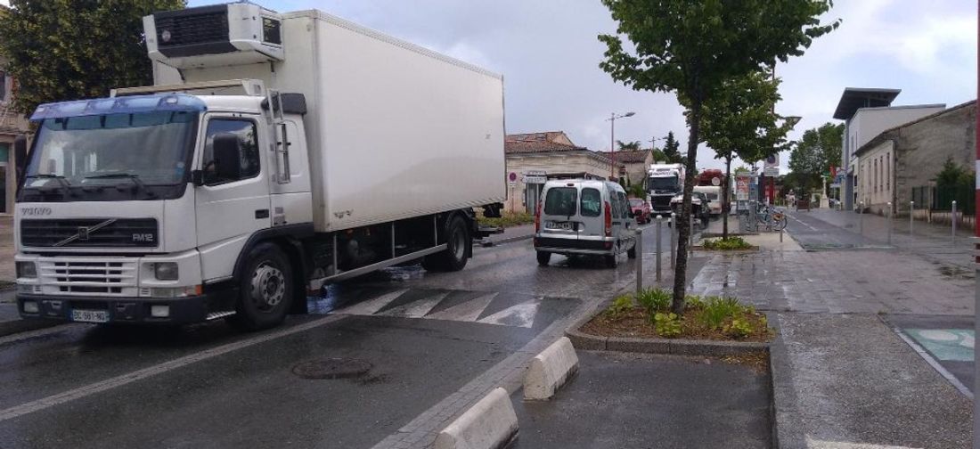 20 000 véhicules empruntent chaque jour le centre du Taillan Médoc