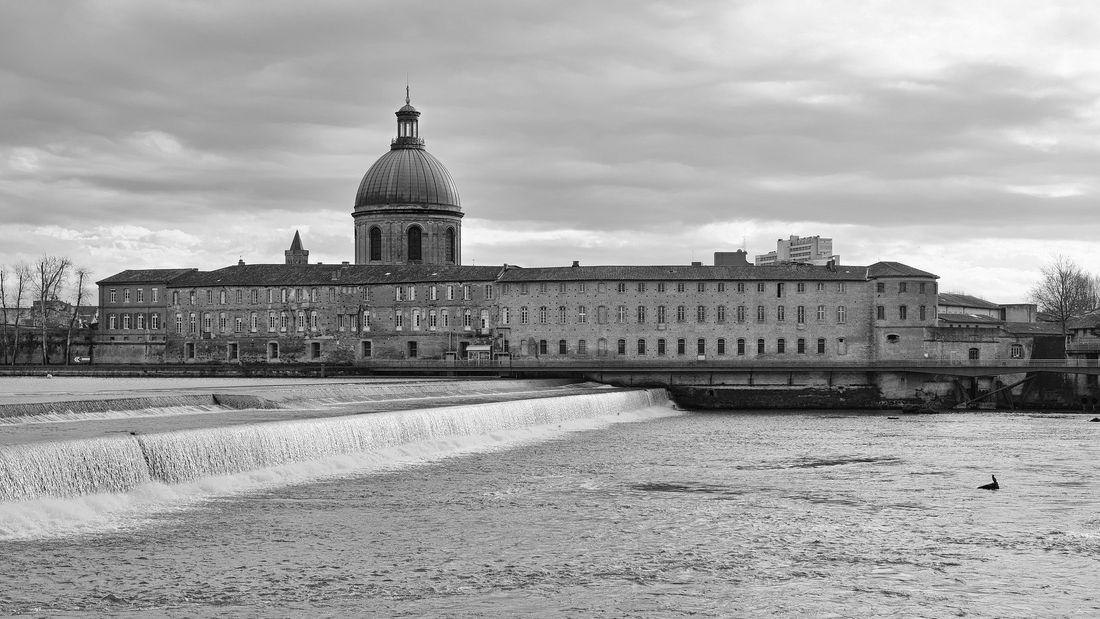 TOULOUSE FM