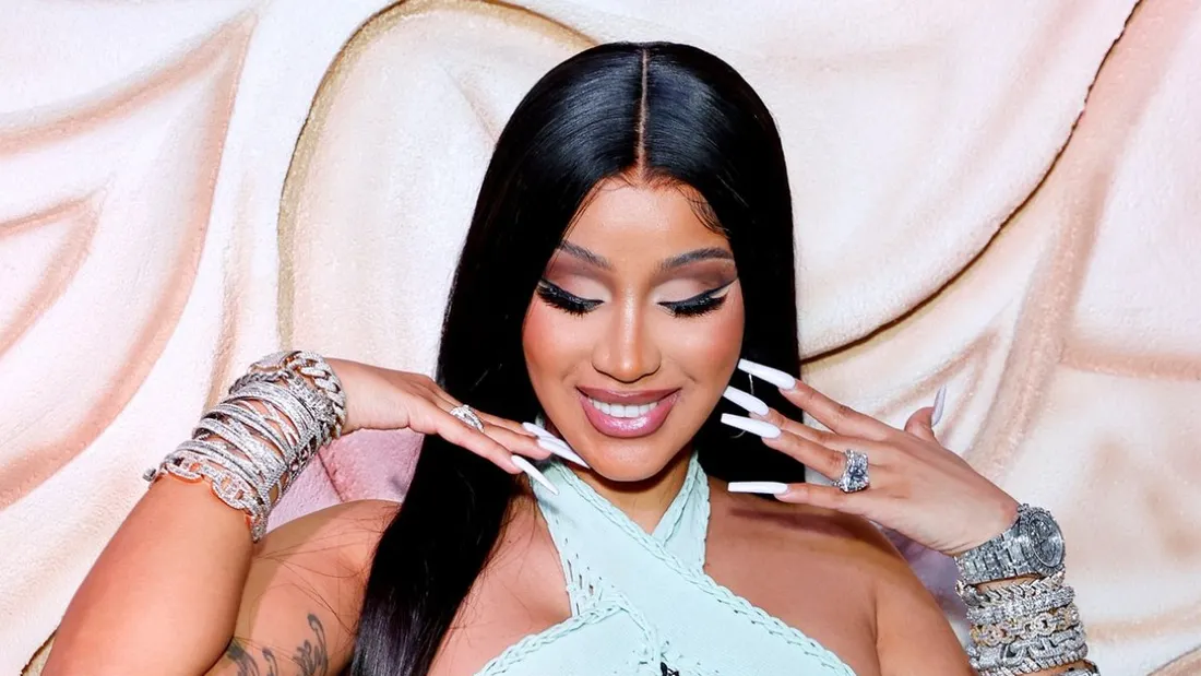 Cardi B dévoile la sortie de son nouvel album