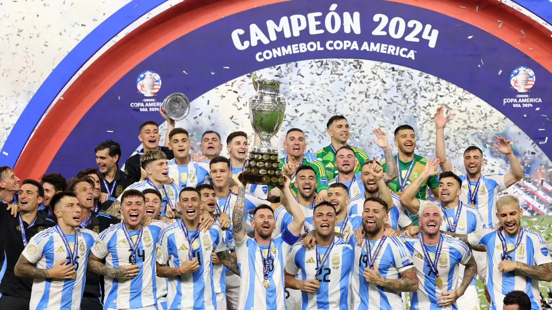 Copa América : l’équipe d’Argentine fait polémique après des chants...