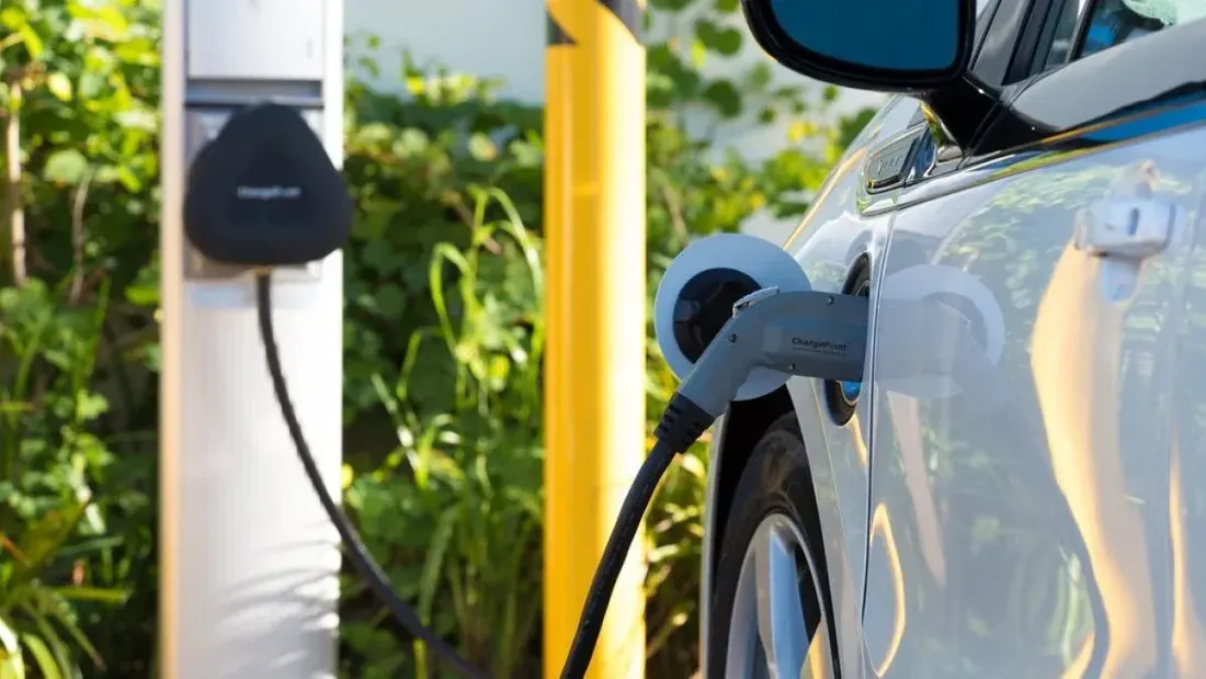 Retour du leasing social pour voitures électriques en 2025