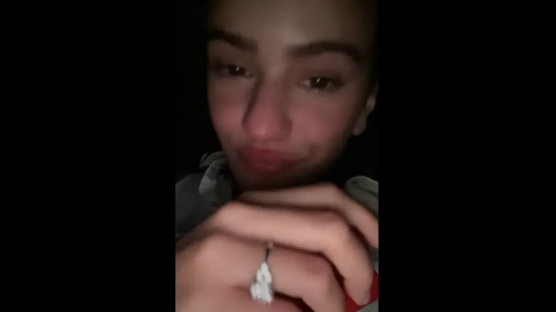Rosalía et Rauw Alejandro annoncent leur fiançailles dans leur nouveau clip