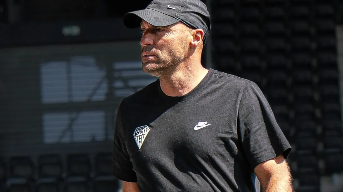 Angers Sco. L'entraîneur Alexandre Dujeux prolonge d'une saison