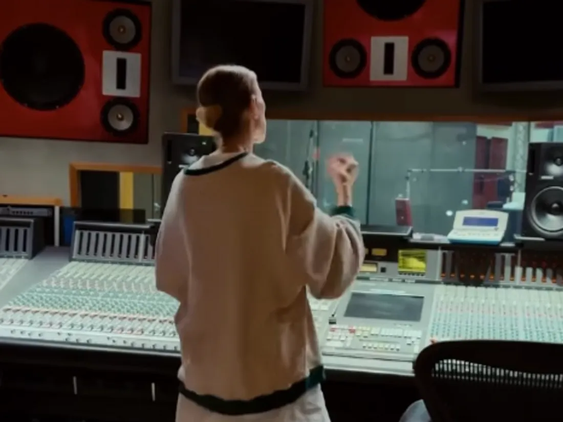 Quand Céline Dion kiffe en studio le nouveau remix de Sebastian...