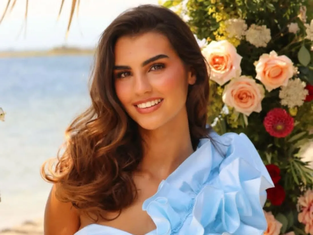 La Miss du Jour : Julie Lamarre , 18 ans , de Bages sera peut être,...