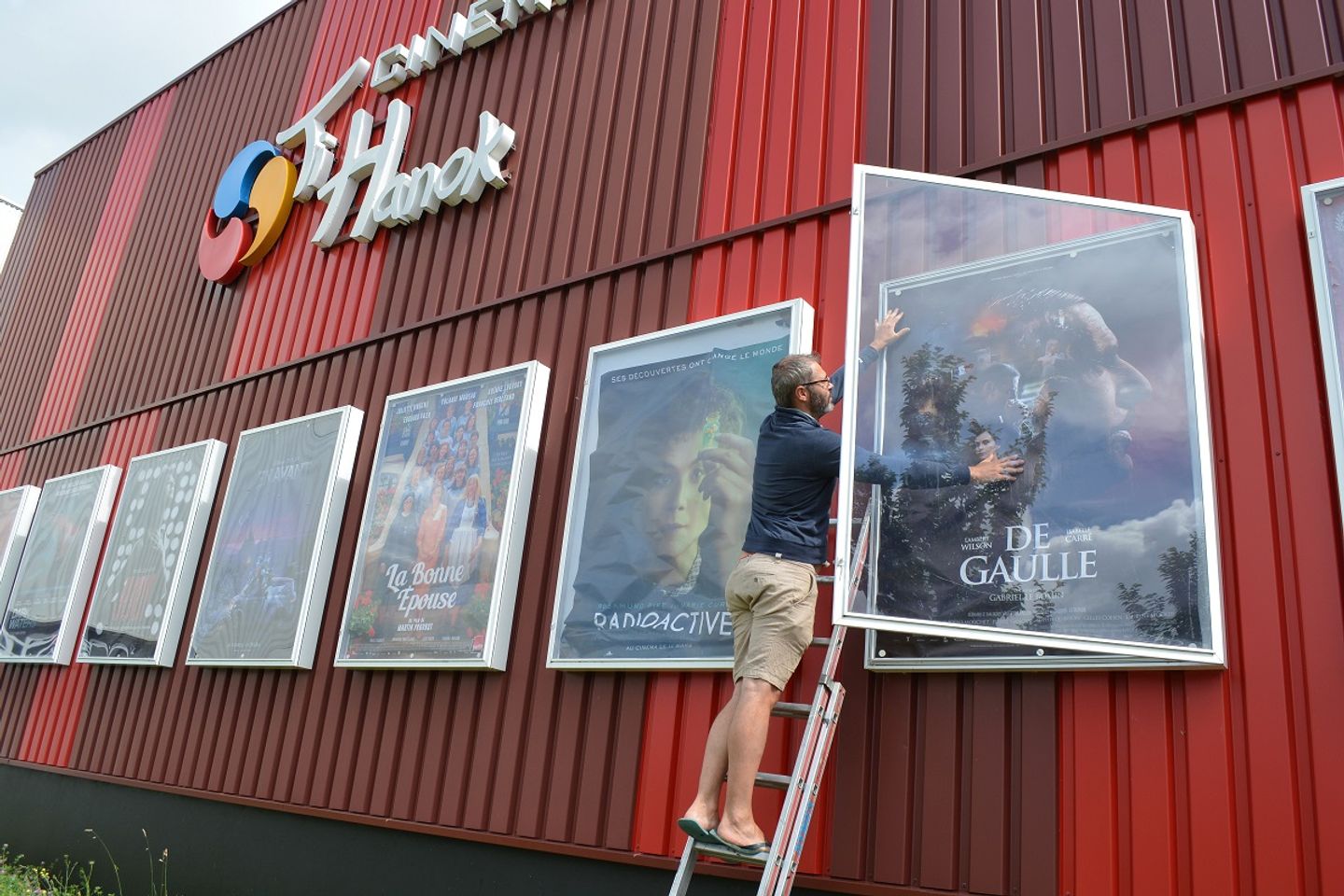 cinema reouverture attendue lundi a auray hit west