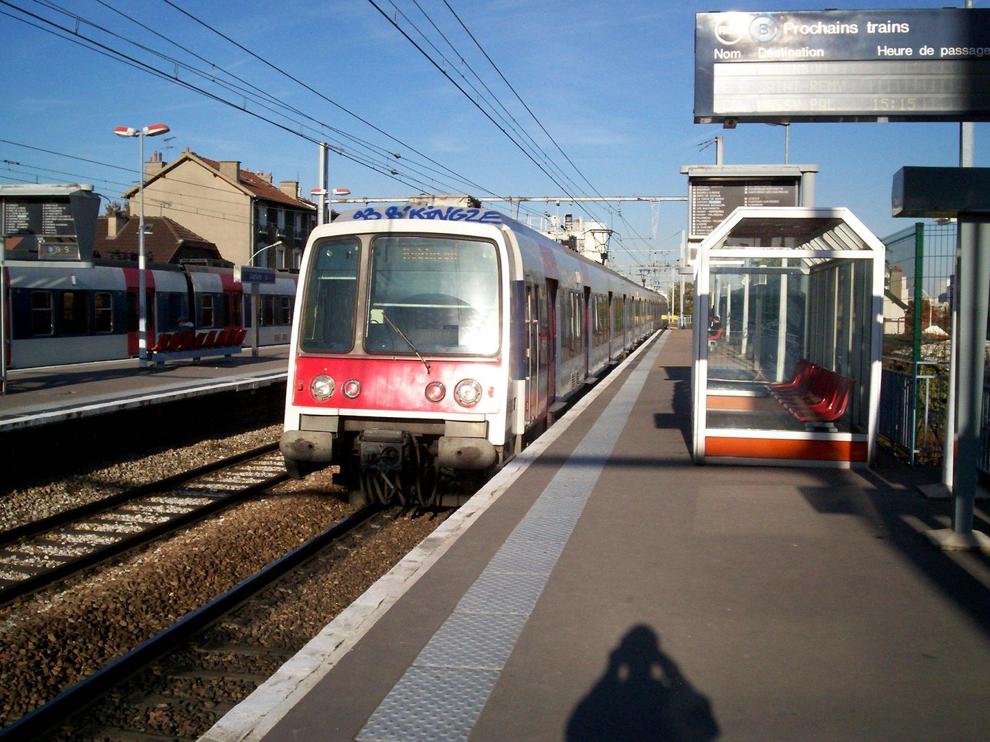 RER B aucun train entre BourglaReine et MassyPalaiseau VOLTAGE