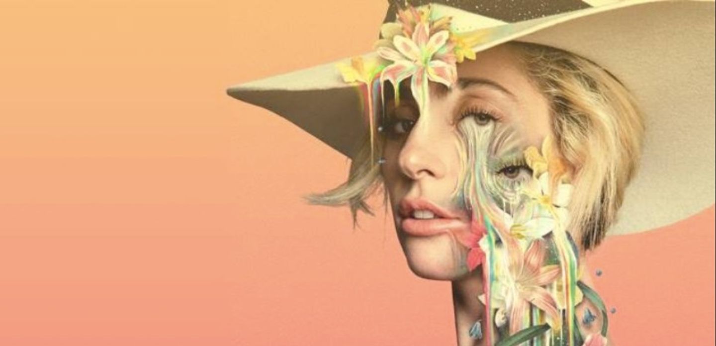 Histoire Vrai A Star Is Born Lady Gaga : les premières images du film "A Star Is Born" de Bradley