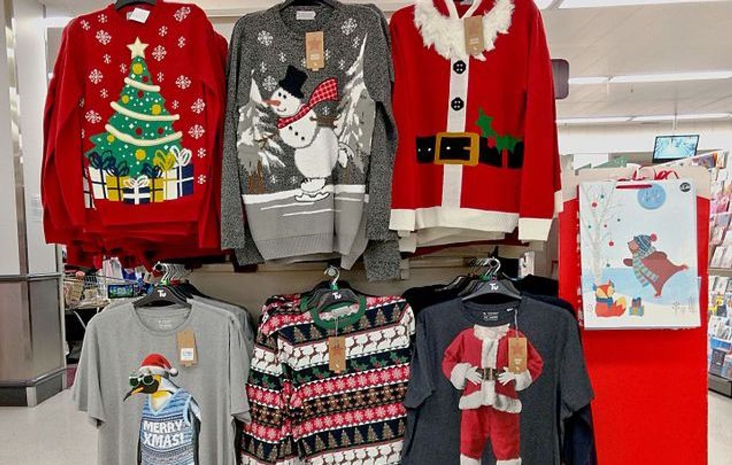 Le premier concours internationale du pull moche se déroulera en France