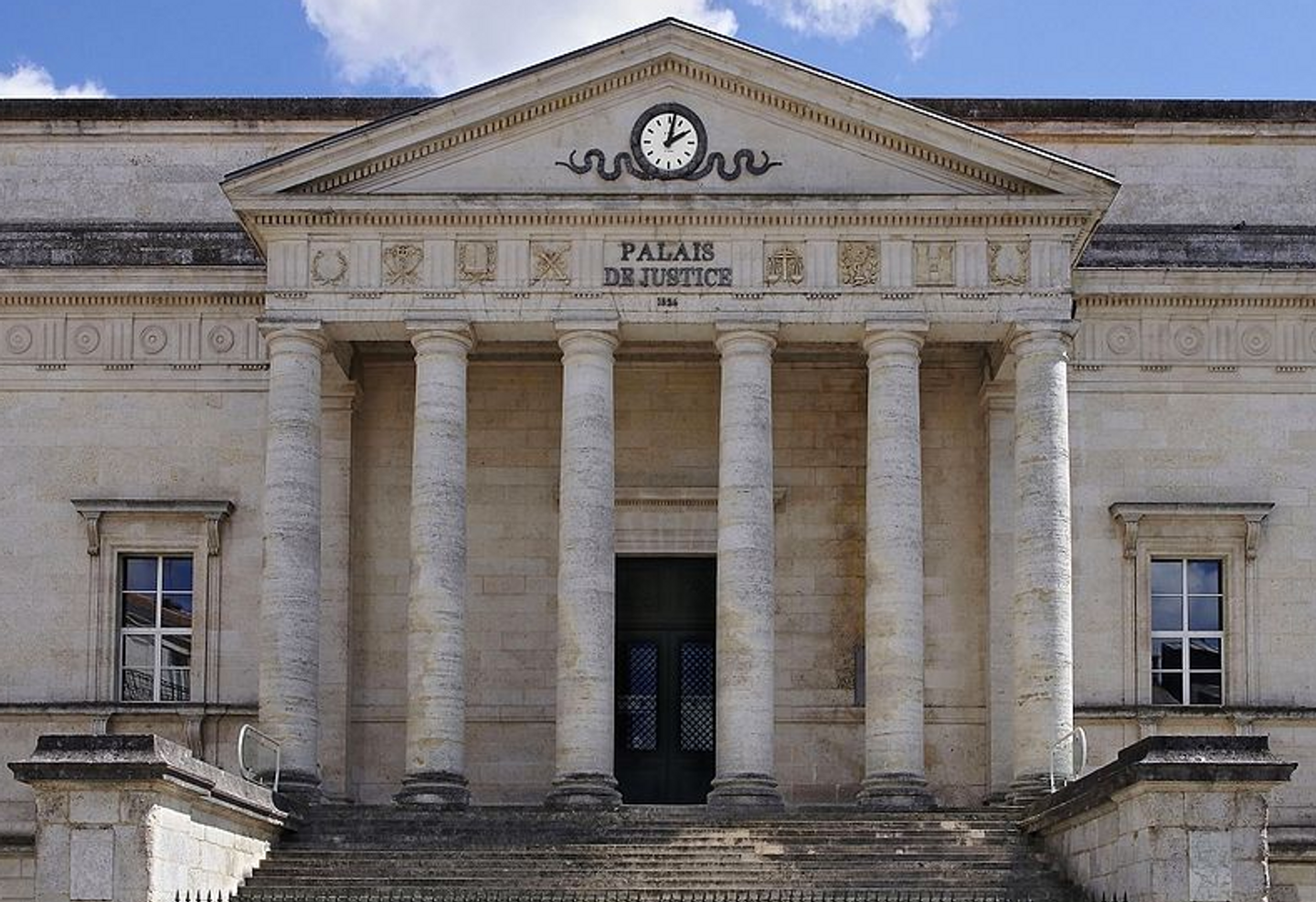 FORUM