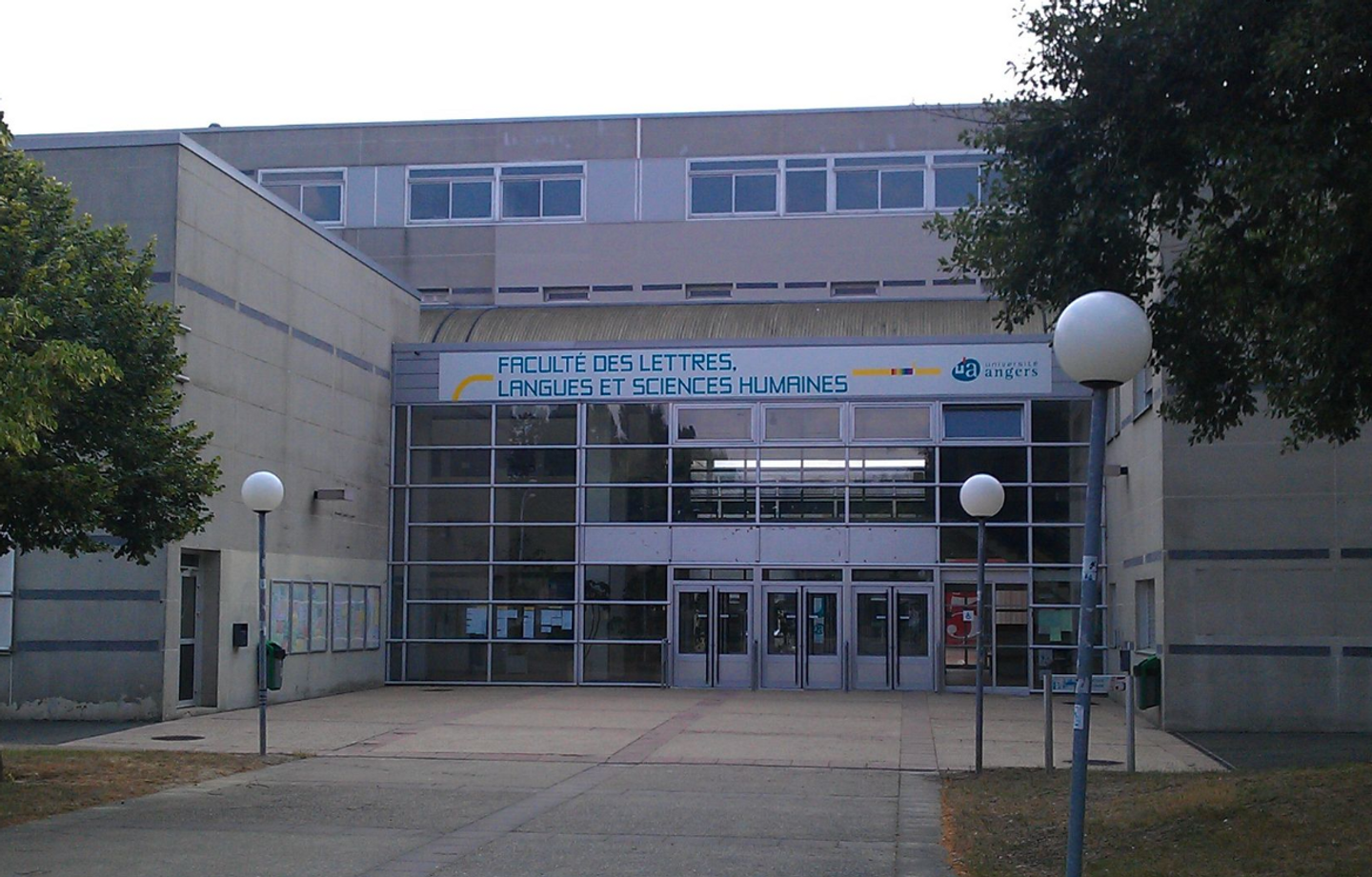 FORUM