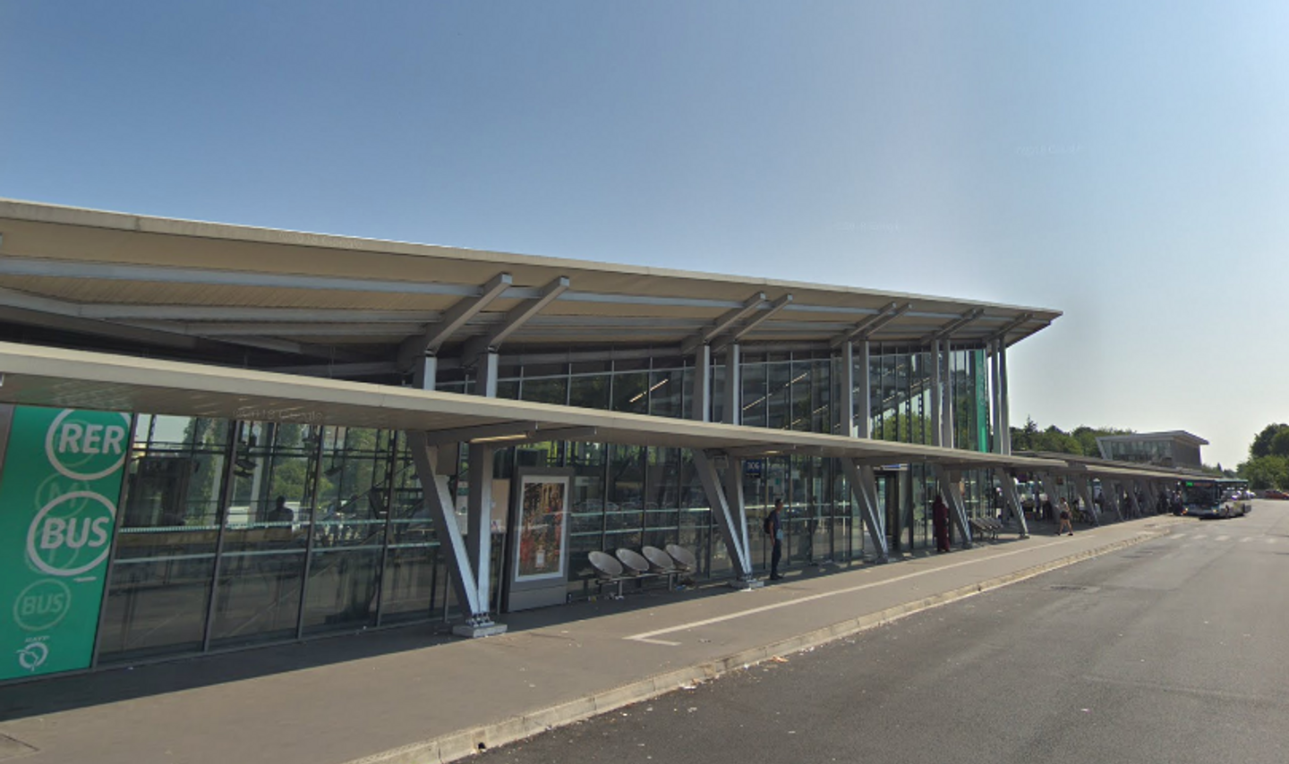 Noisy Le Grand Des Enfants Jettent Un Bloc De Beton Sur Les Usagers Du Rer Voltage Noisy Le Grand Des Enfants Jettent Un Bloc De Beton Sur Les Usagers Du Rer Voltage