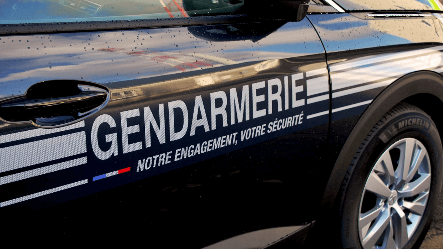 Un homme se fait passer pour un gendarme
