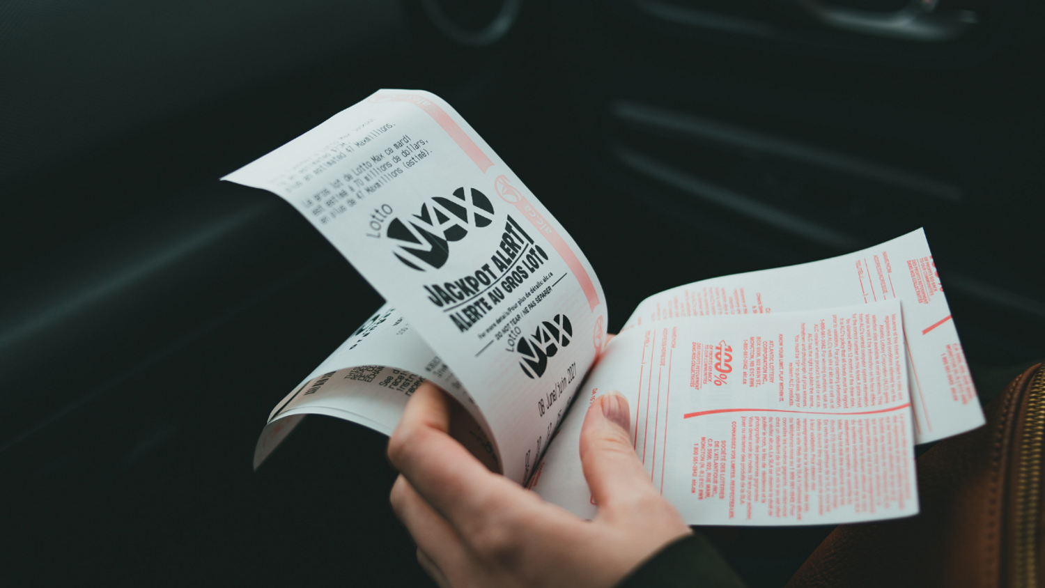 Il gagne 2 millions grâce à un ticket de loterie oublié depuis 2 mois