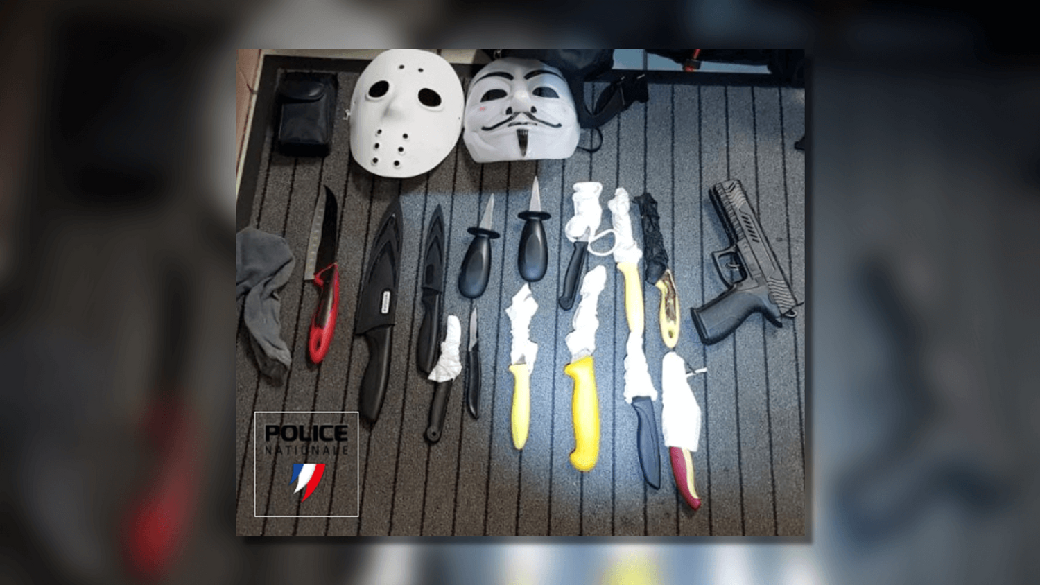Nantes : un adolescent angevin interpellé avec de nombreux couteaux sur lui