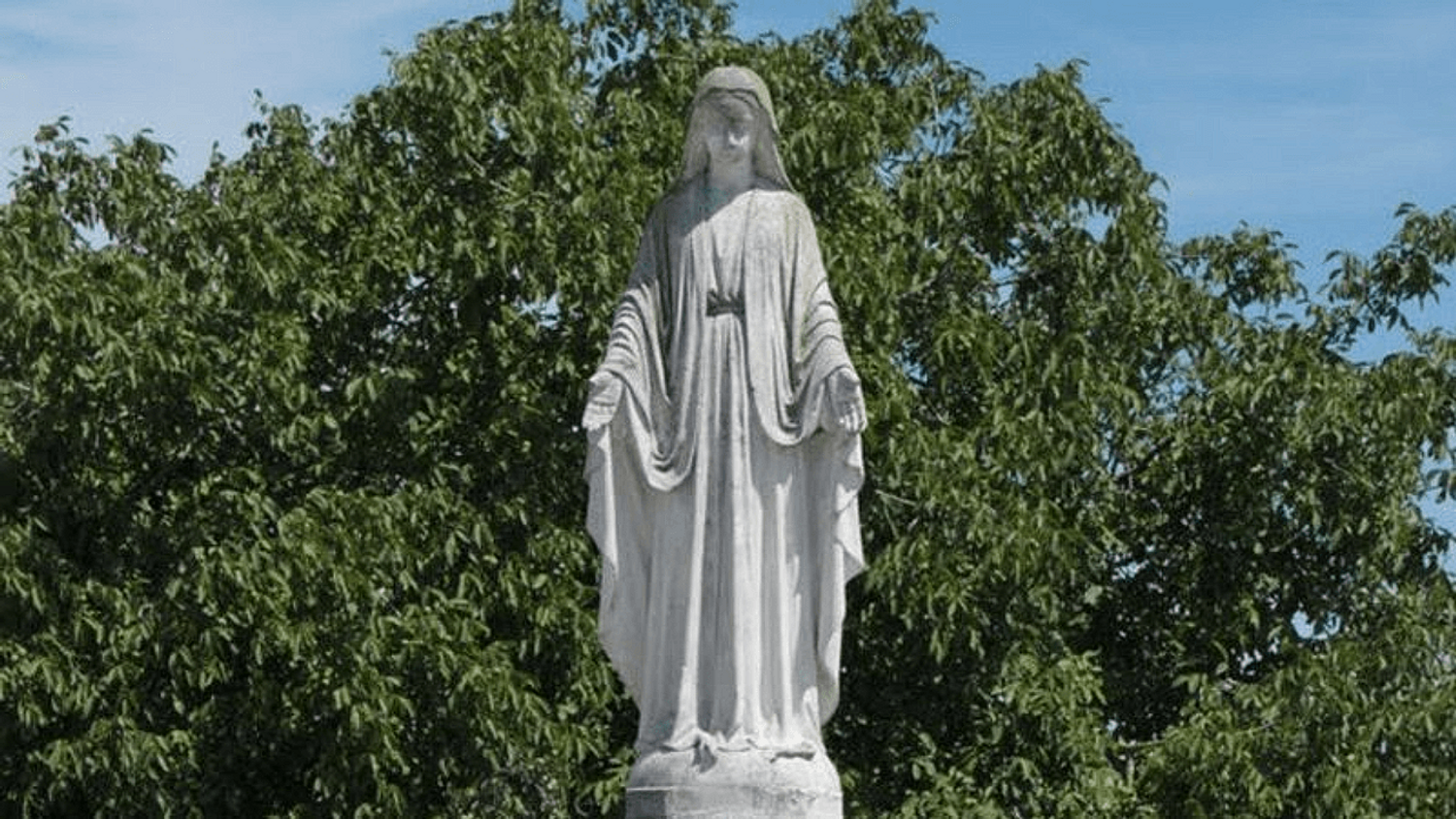 Île de Ré : la bataille autour d'une statue de la Vierge Marie continuera en appel