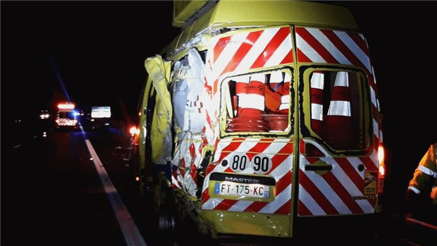 Un fourgon percuté sur l'A85