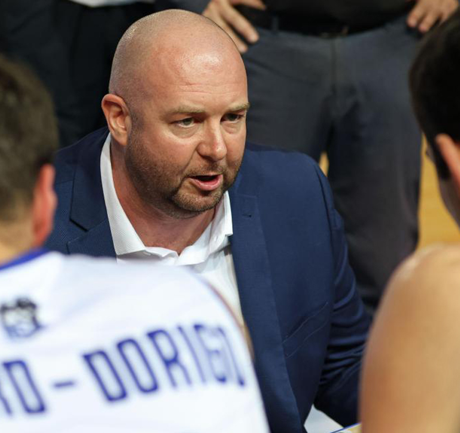 new coach etoile